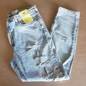 NWT Mens Levi's Light Blue Ripped Jeans